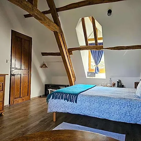 Oda ve Kahvaltı La Tilia 3*